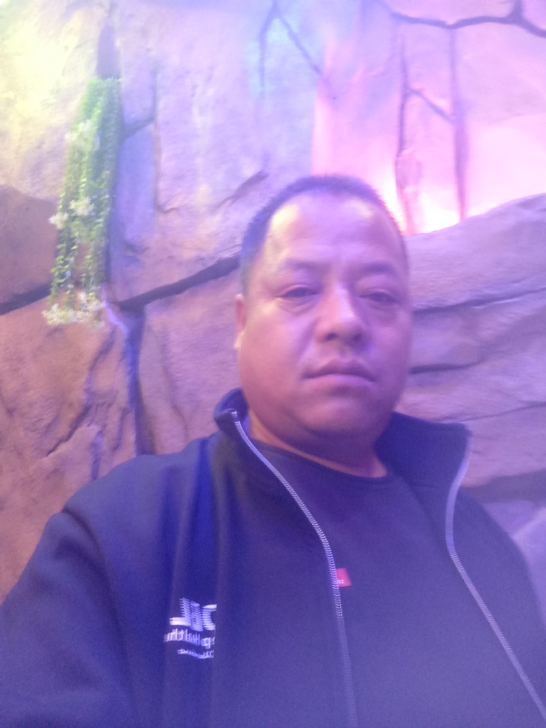 闯王的第一张照片--新疆闪婚服务中心