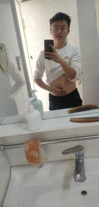 官方认证的亮亮的第一张照片--新疆闪婚服务中心