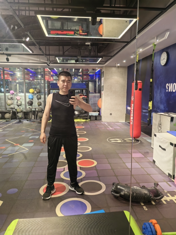 哈哈哈哈哈的第一张照片--新疆闪婚服务中心
