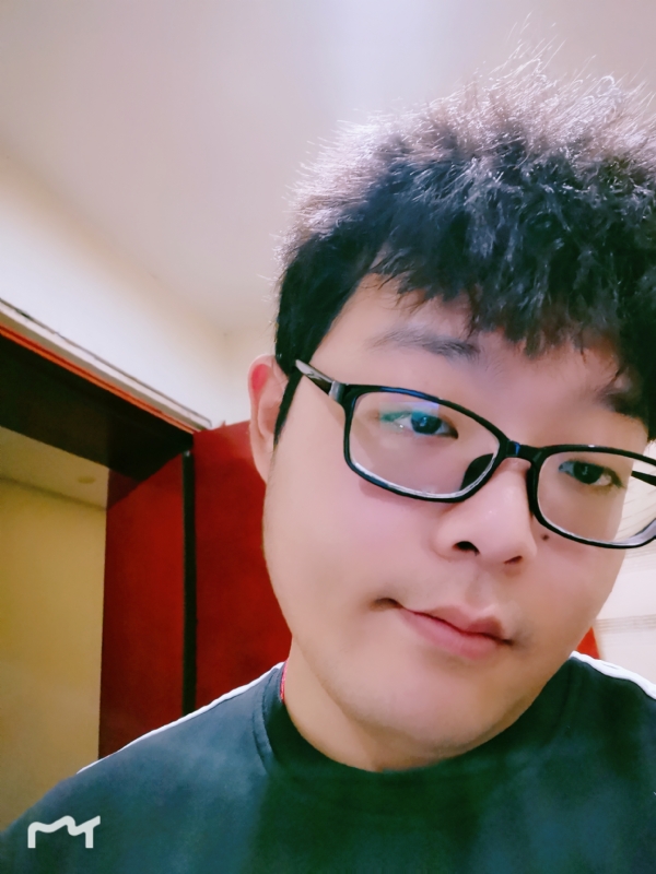 坠羽的第一张照片--新疆闪婚服务中心