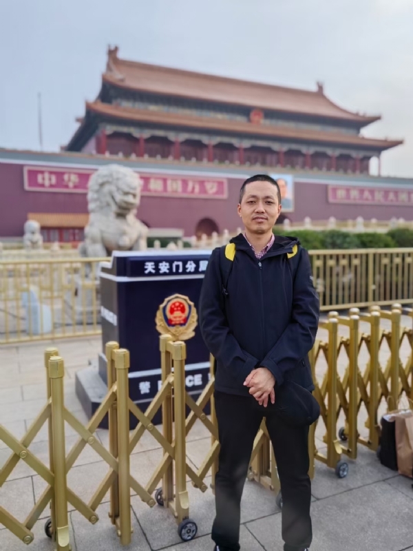 匆匆那年的第二张照片--新疆闪婚服务中心
