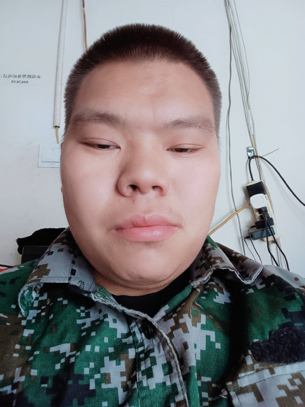 石文强的第一张照片--新疆闪婚服务中心