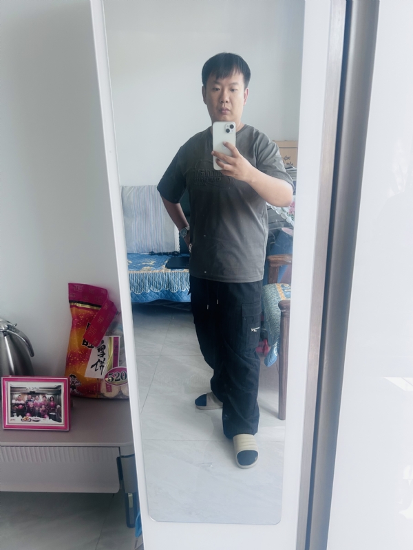 黄先生的第一张照片--新疆闪婚服务中心