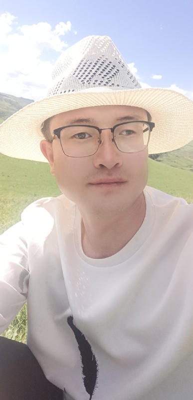 哇鬼的第一张照片--新疆闪婚服务中心