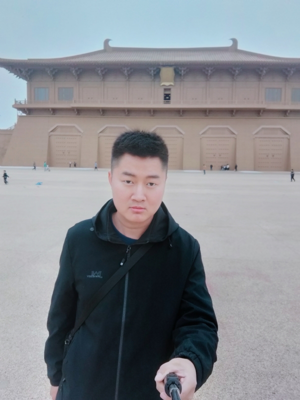 放肆的青春的第三张照片--新疆闪婚服务中心